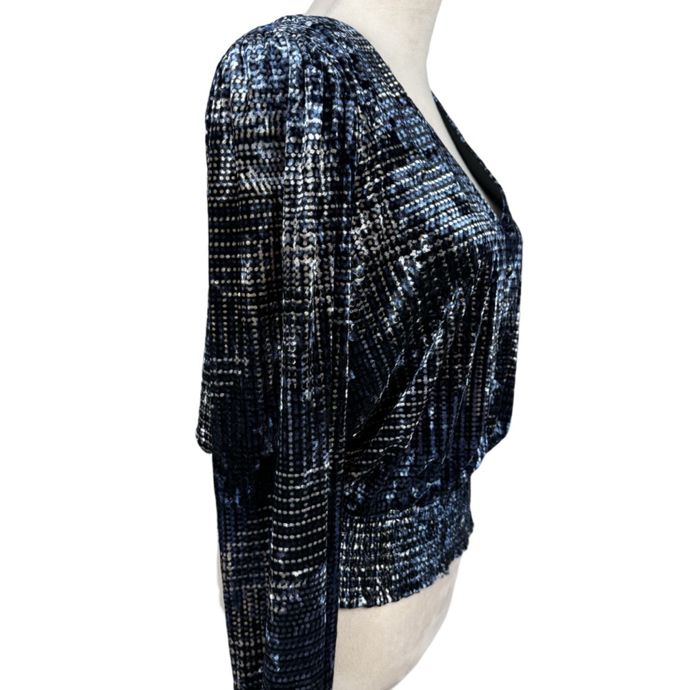White House Black Market crushed velvet black and blue twilight top size 8 - Picture 3 of 9